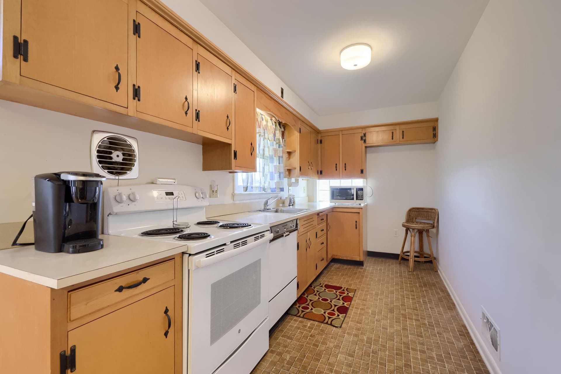 604 S Pearl Street photo 17