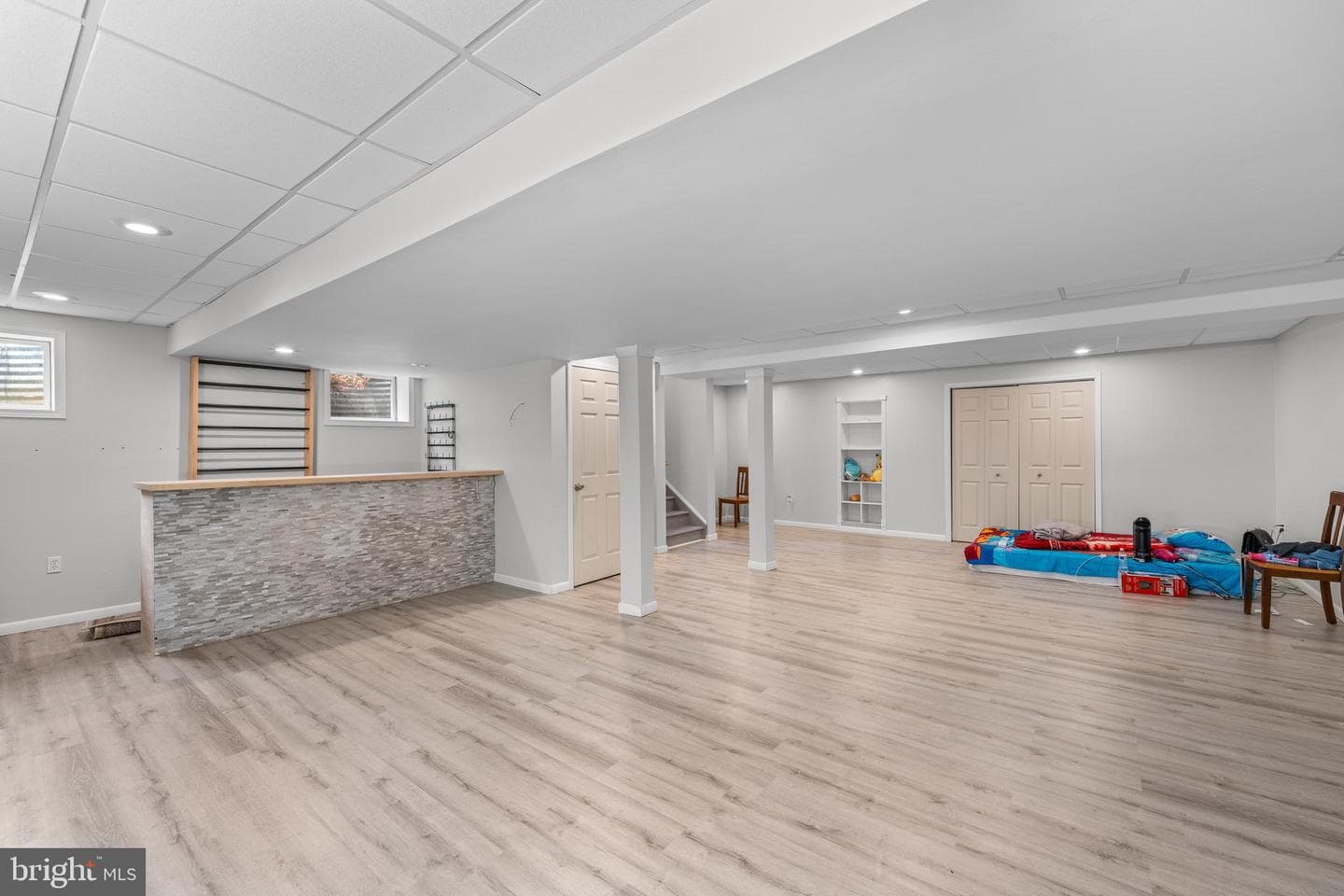 271 Squire Ln photo 25