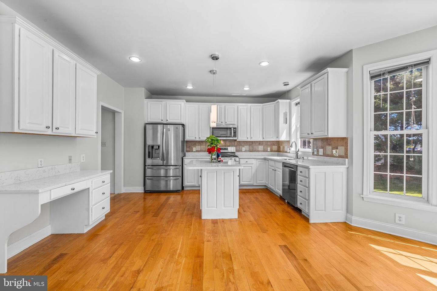 271 Squire Ln photo 8