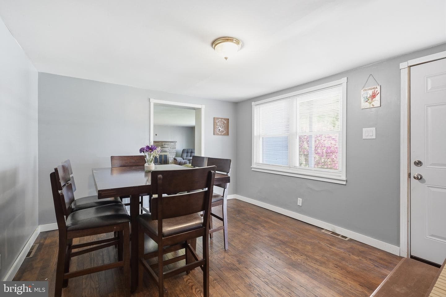 330 Cedar Lane photo 9