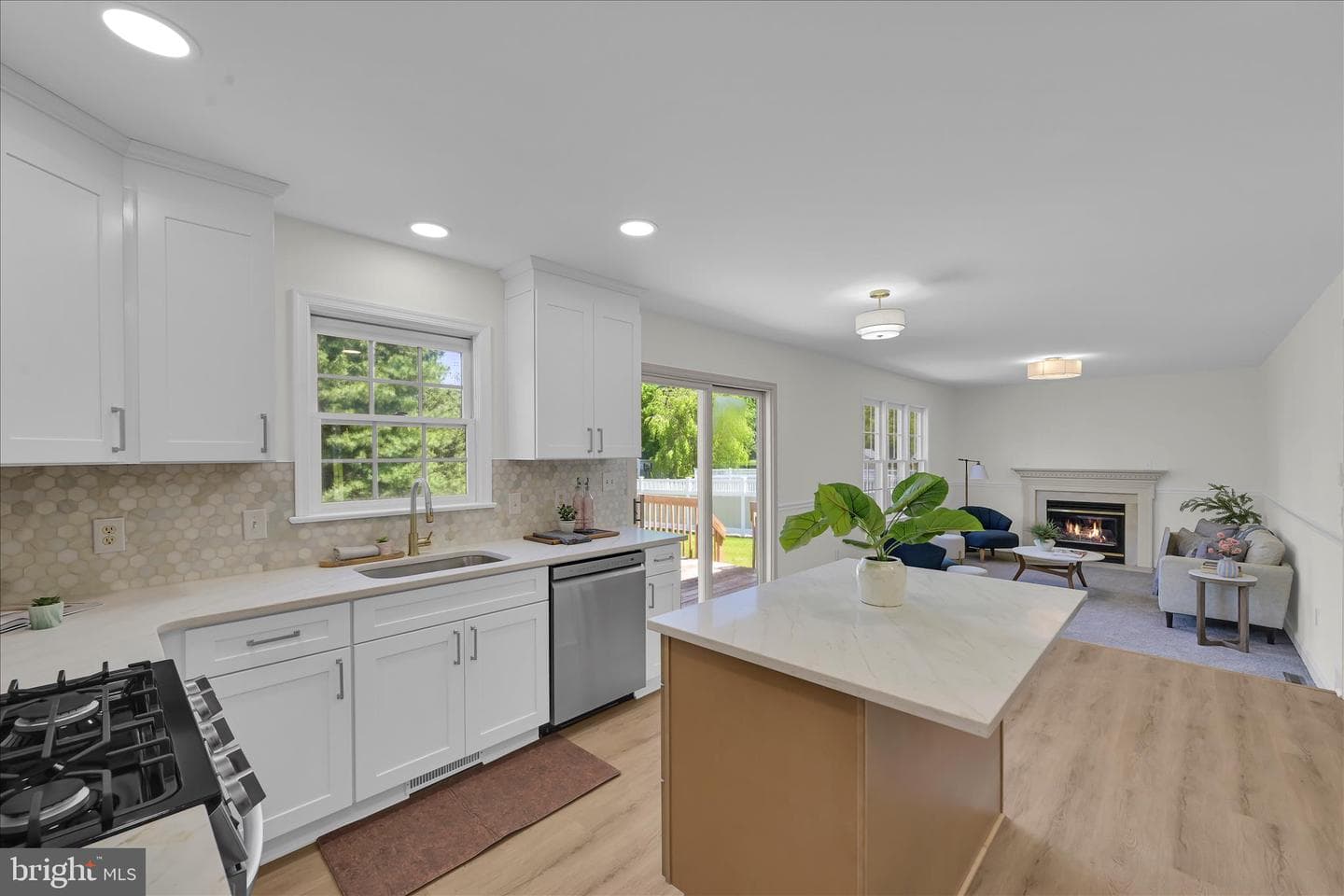 115 Saybrooke Drive photo 17