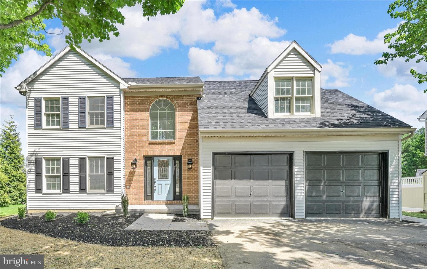 115 Saybrooke Drive photo 3