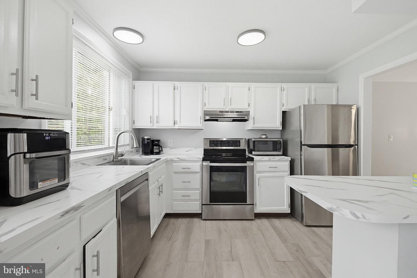 94 Petersburg Road photo 12
