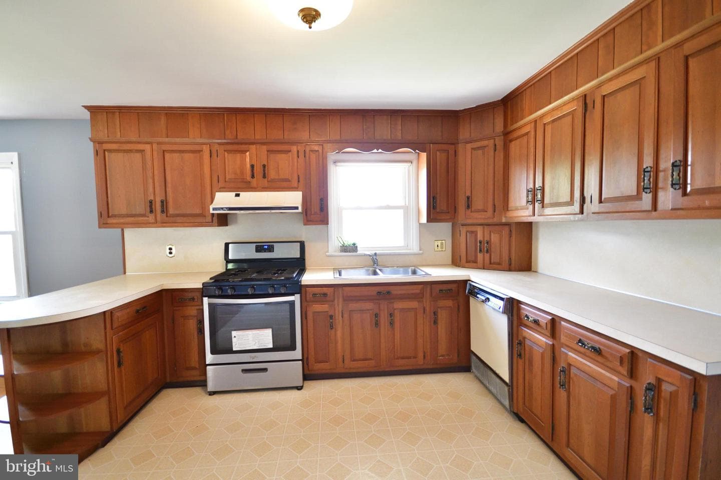 556 Oak Ridge Drive photo 29