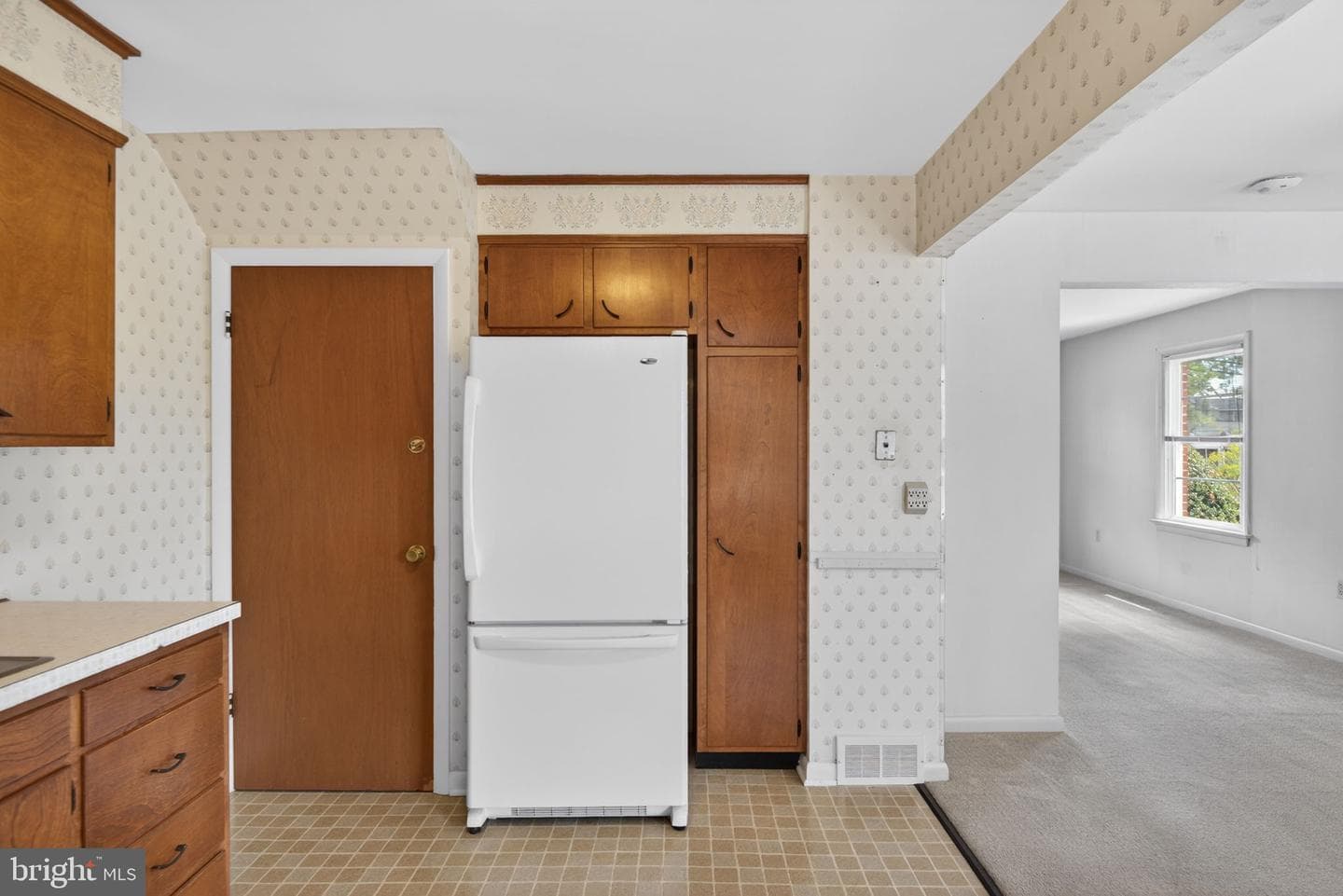 1638 Temple Avenue photo 14