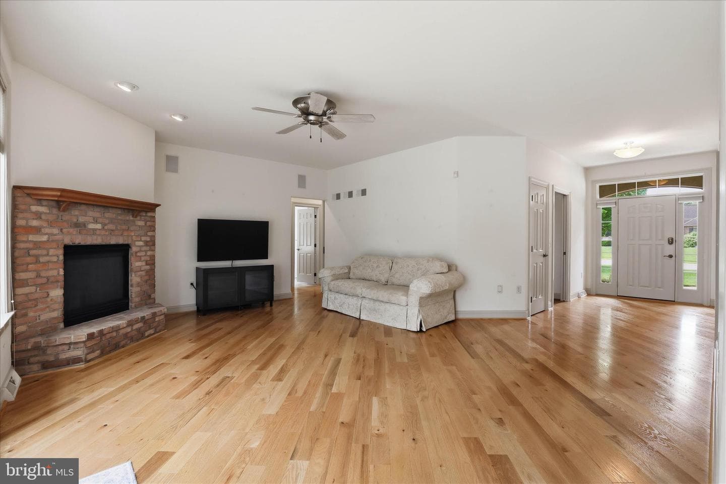 2271 Porter Way photo 6