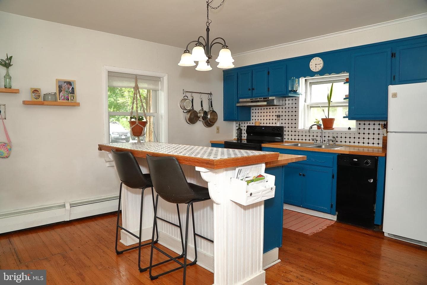 245 Elizabeth Street photo 11