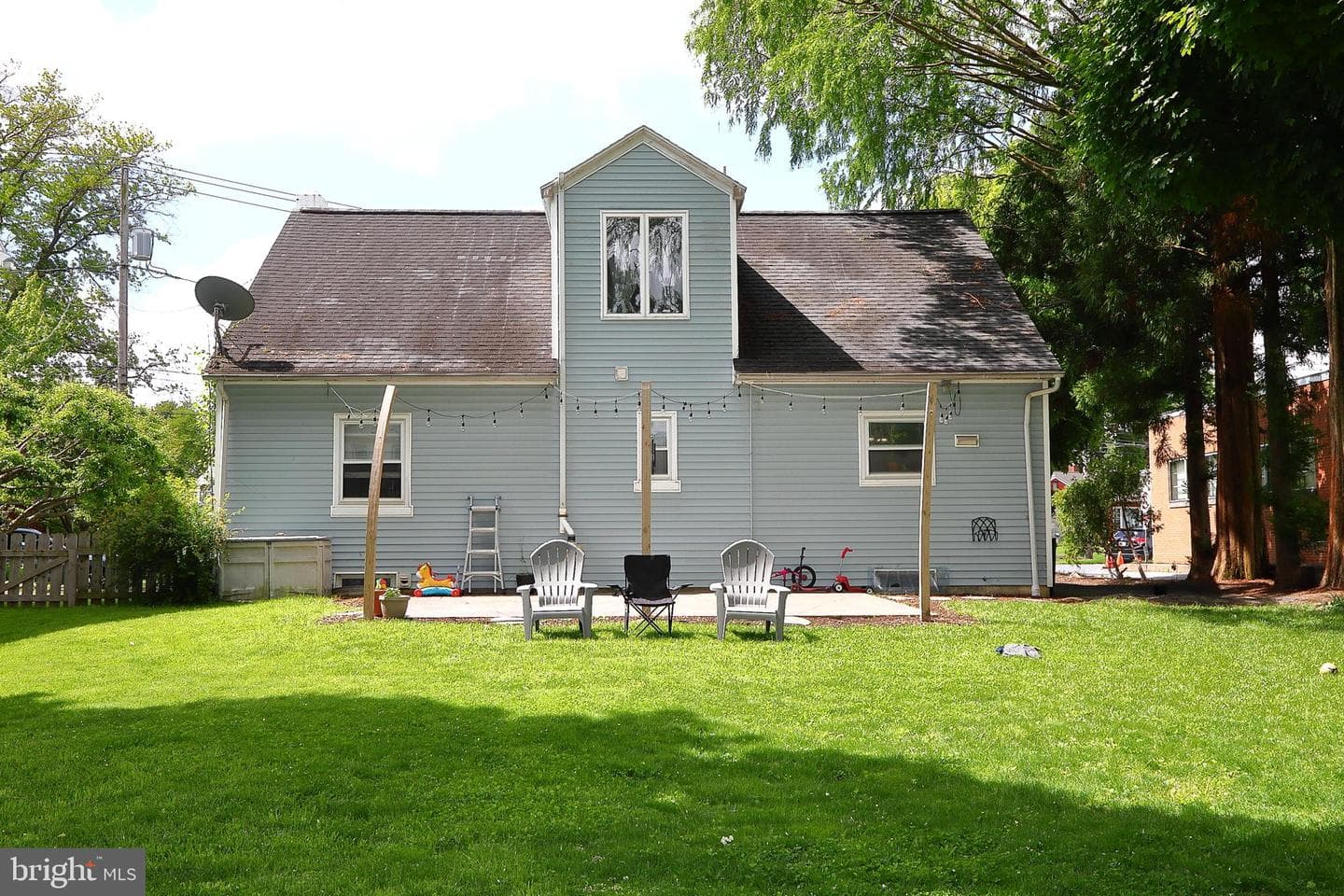 245 Elizabeth Street photo 27
