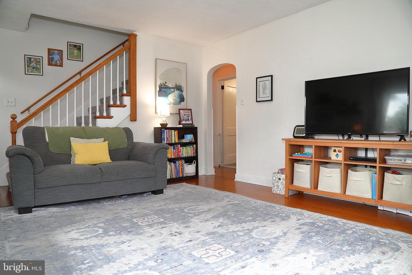 245 Elizabeth Street photo 5