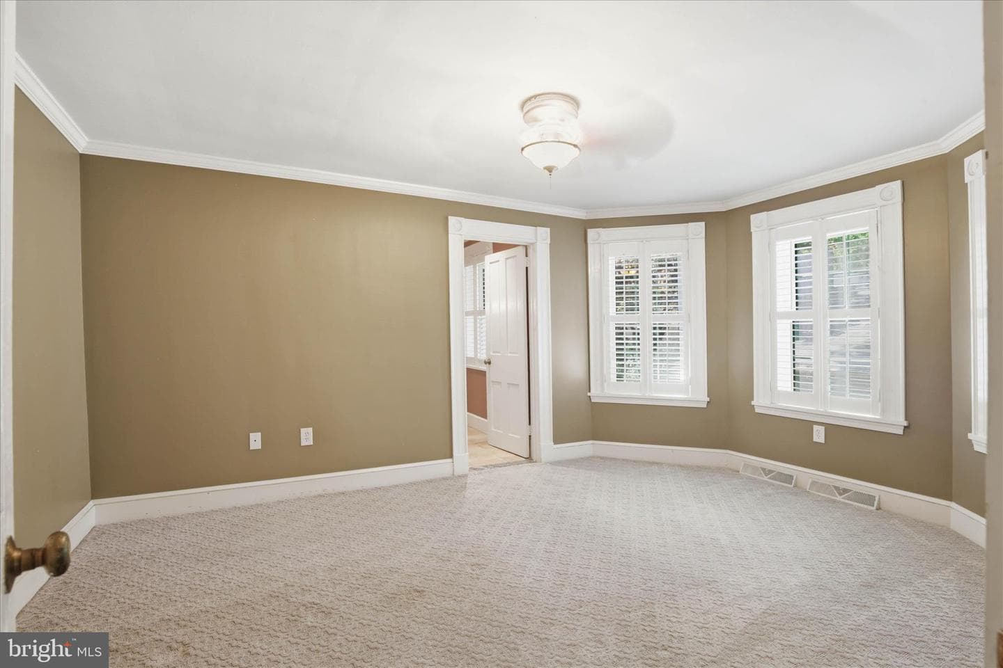 119 S Duke Street photo 27
