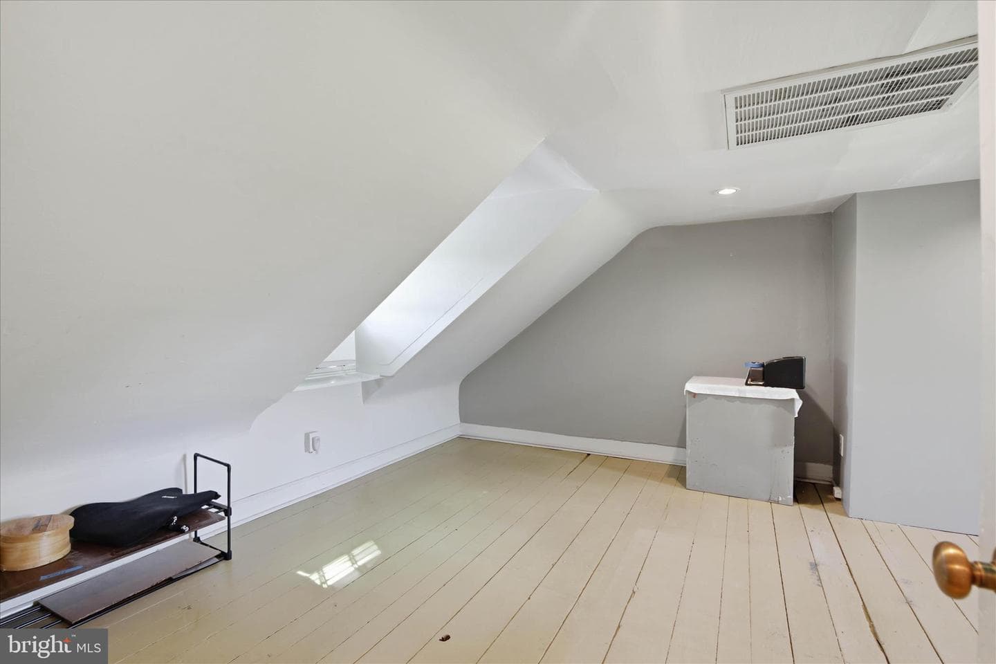 119 S Duke Street photo 36