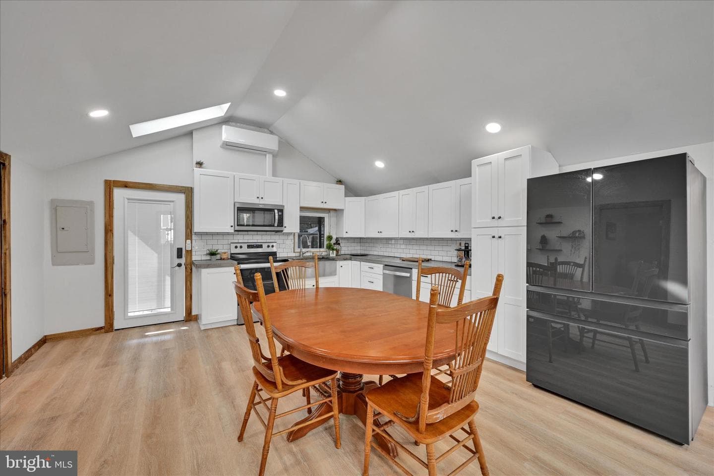 3 Greenlawn Drive photo 11