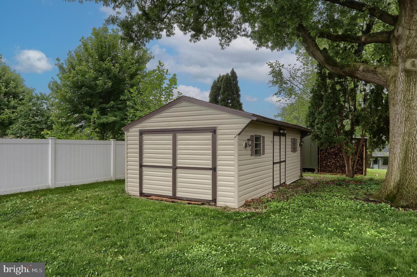 2040 Miller Road photo 13