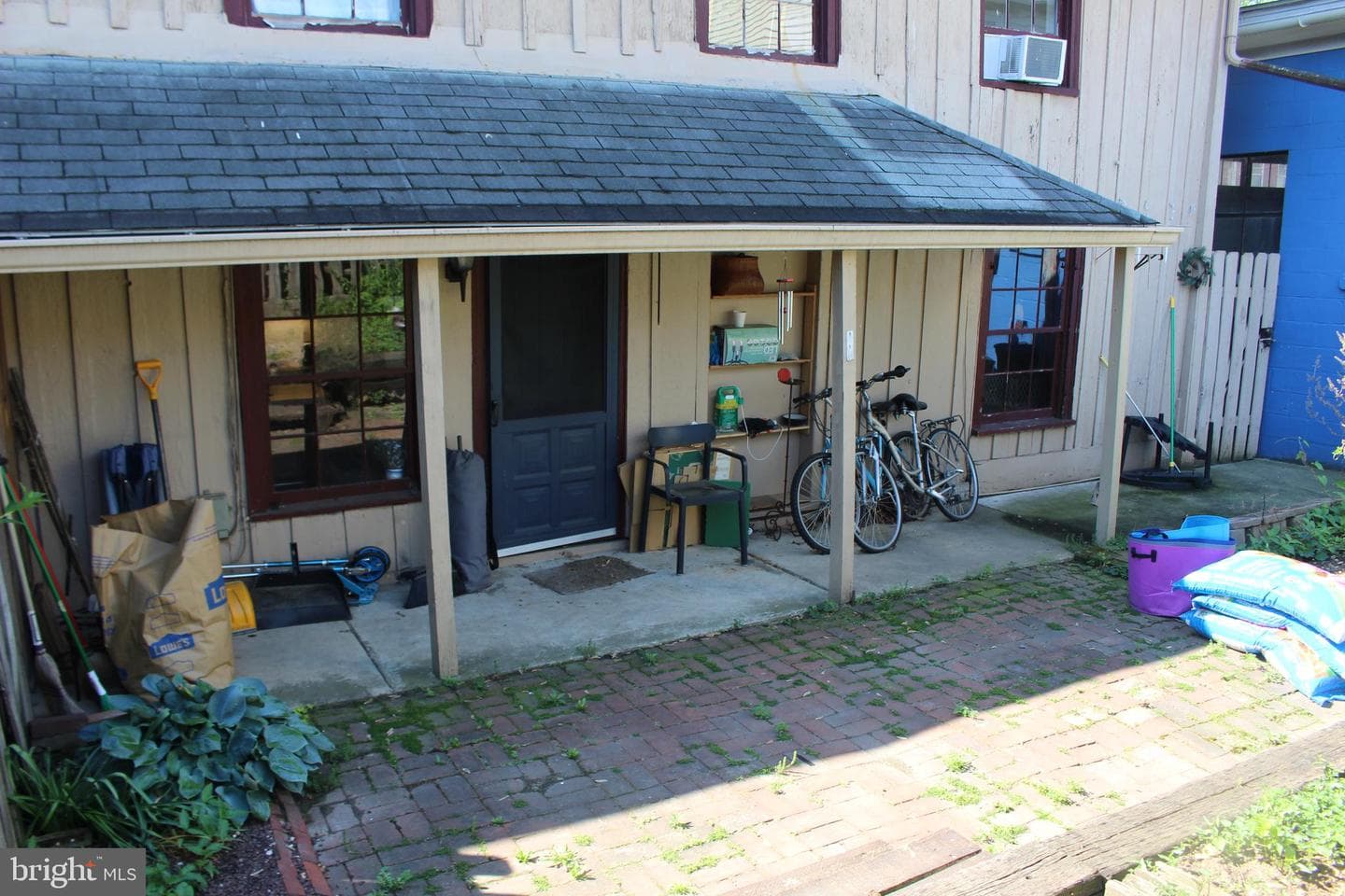 110 E Market Street photo 10