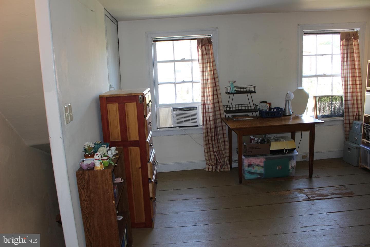 110 E Market Street photo 16