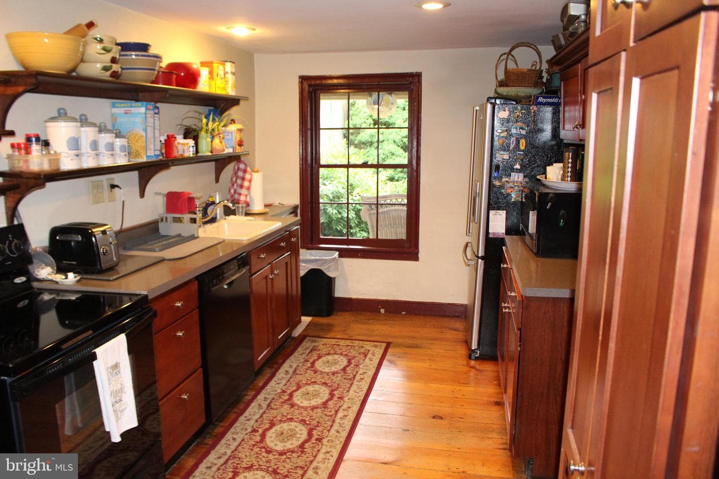 110 E Market Street photo 23