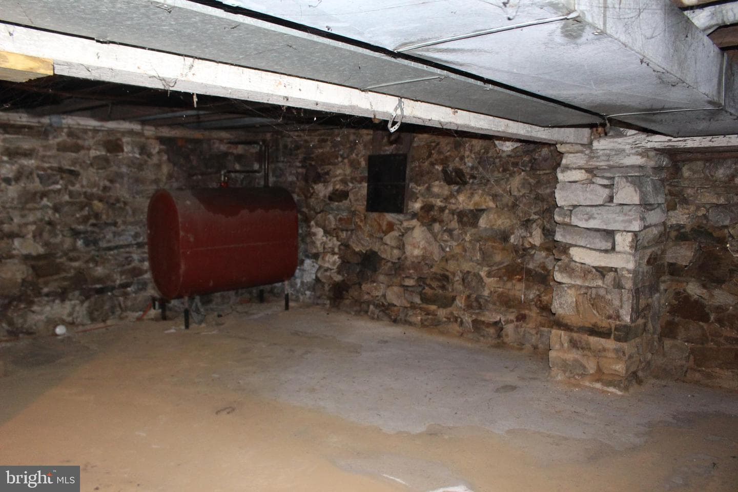 110 E Market Street photo 43