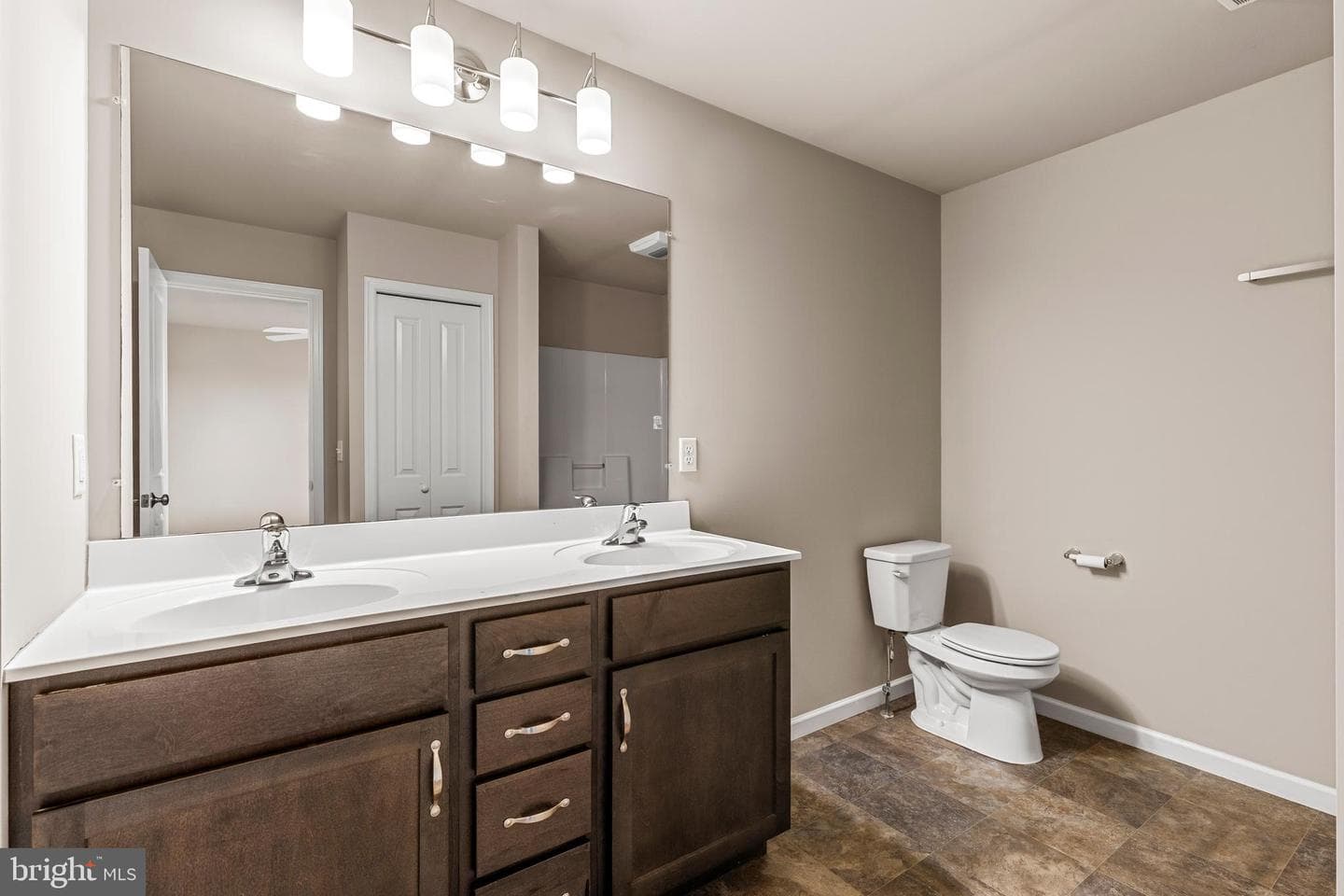 3937 Archer Ln photo 20