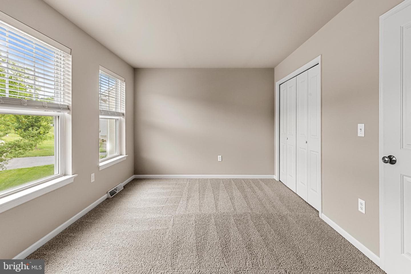 3937 Archer Ln photo 29