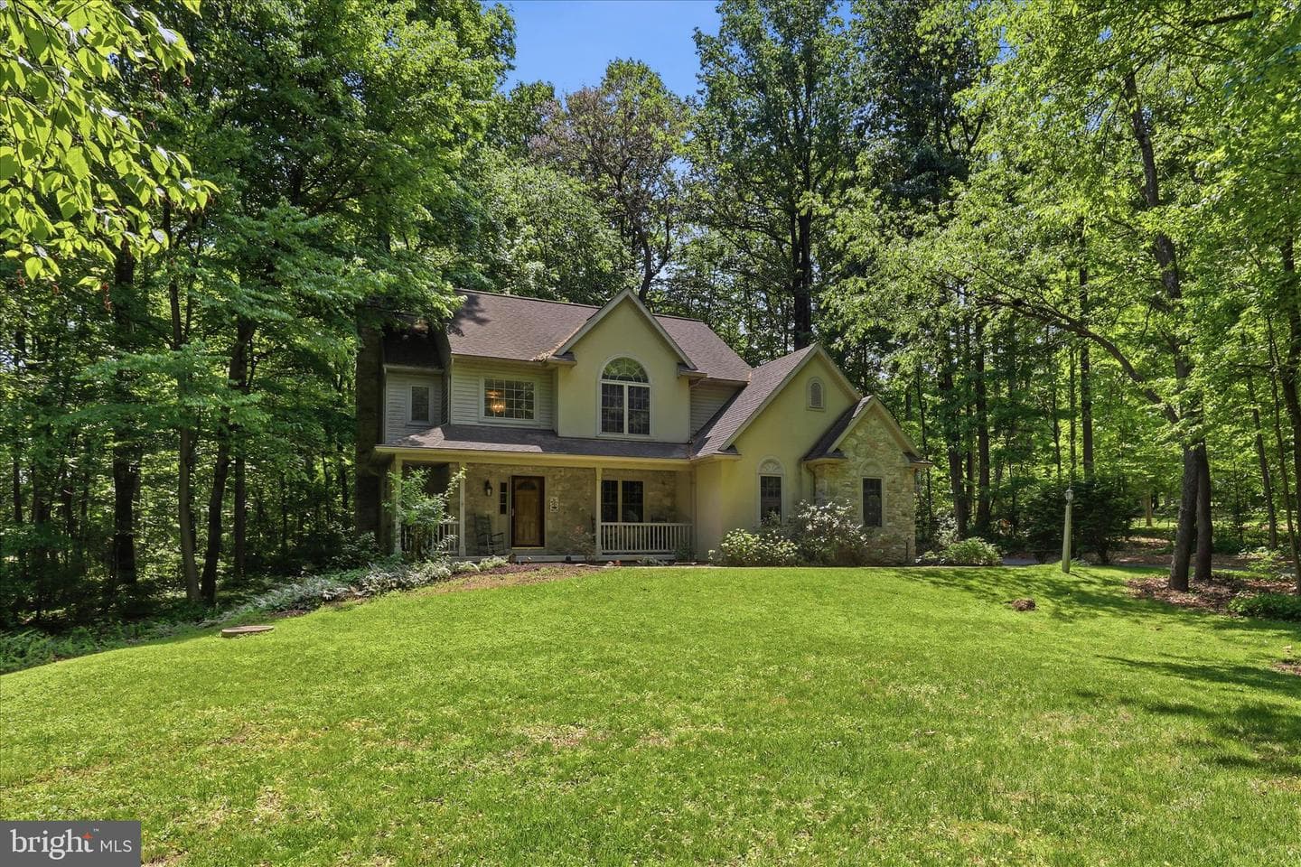 15 Deerfield Drive photo 2