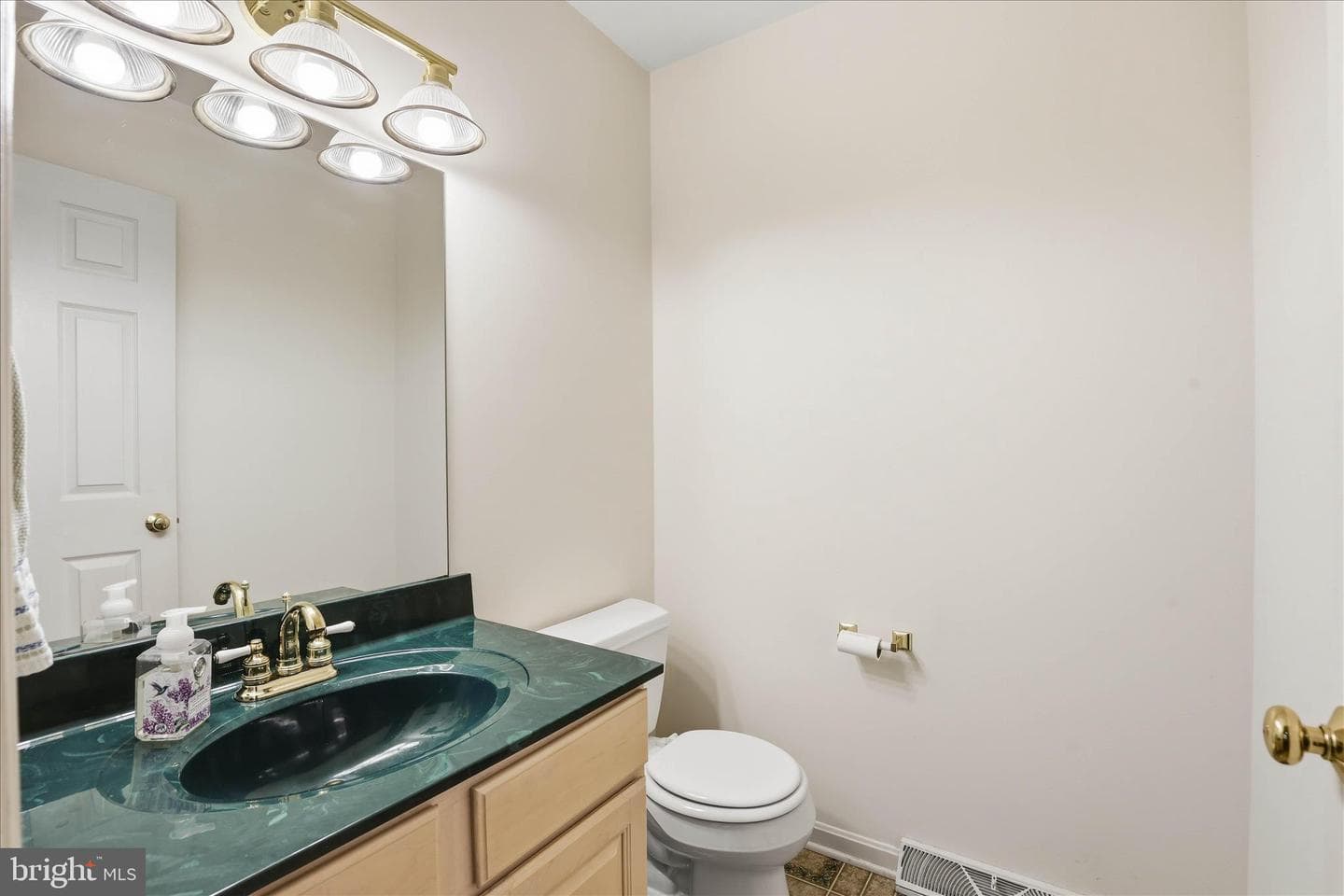 15 Deerfield Drive photo 23