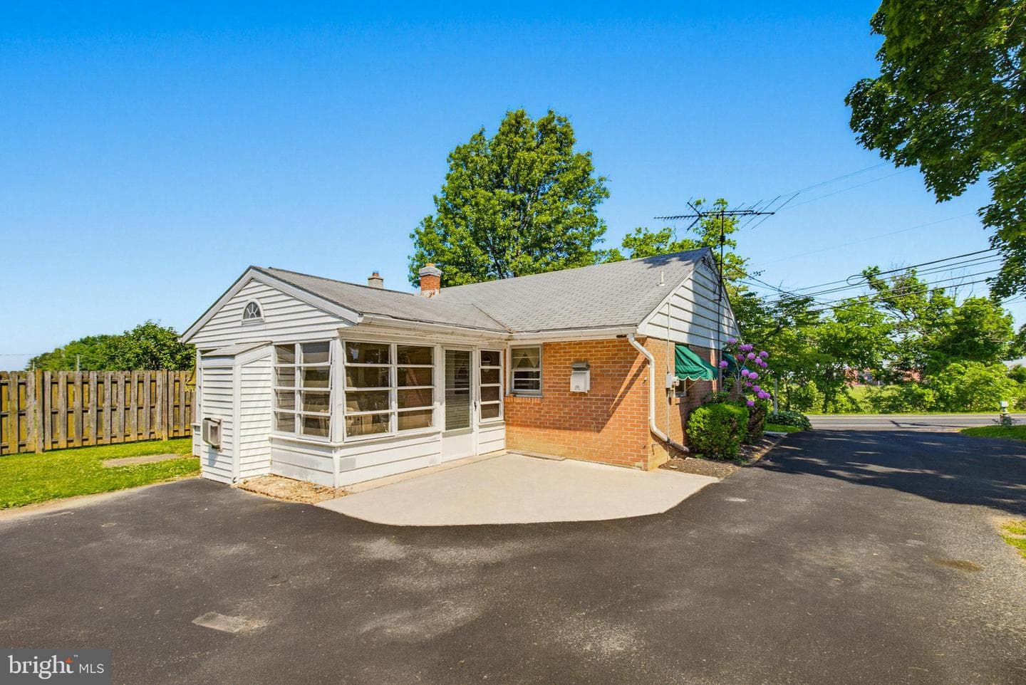 4066 Marietta Avenue photo 33