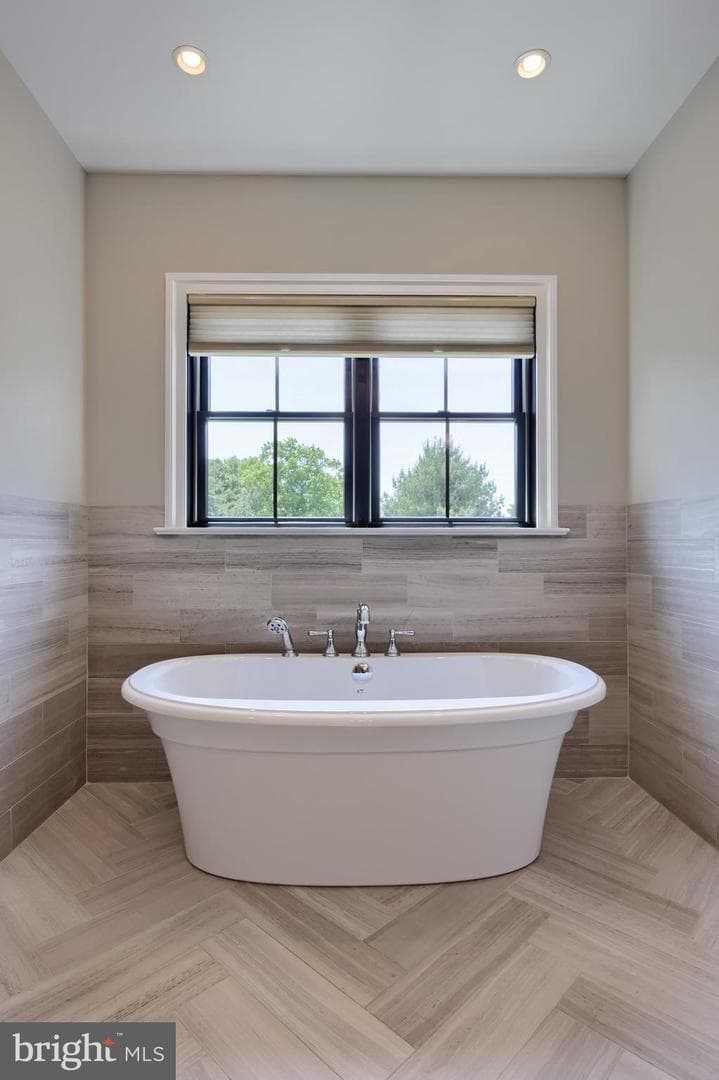 428 Southampton Drive photo 39