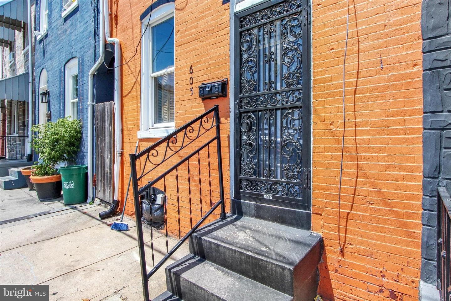 605 Poplar Street photo 2