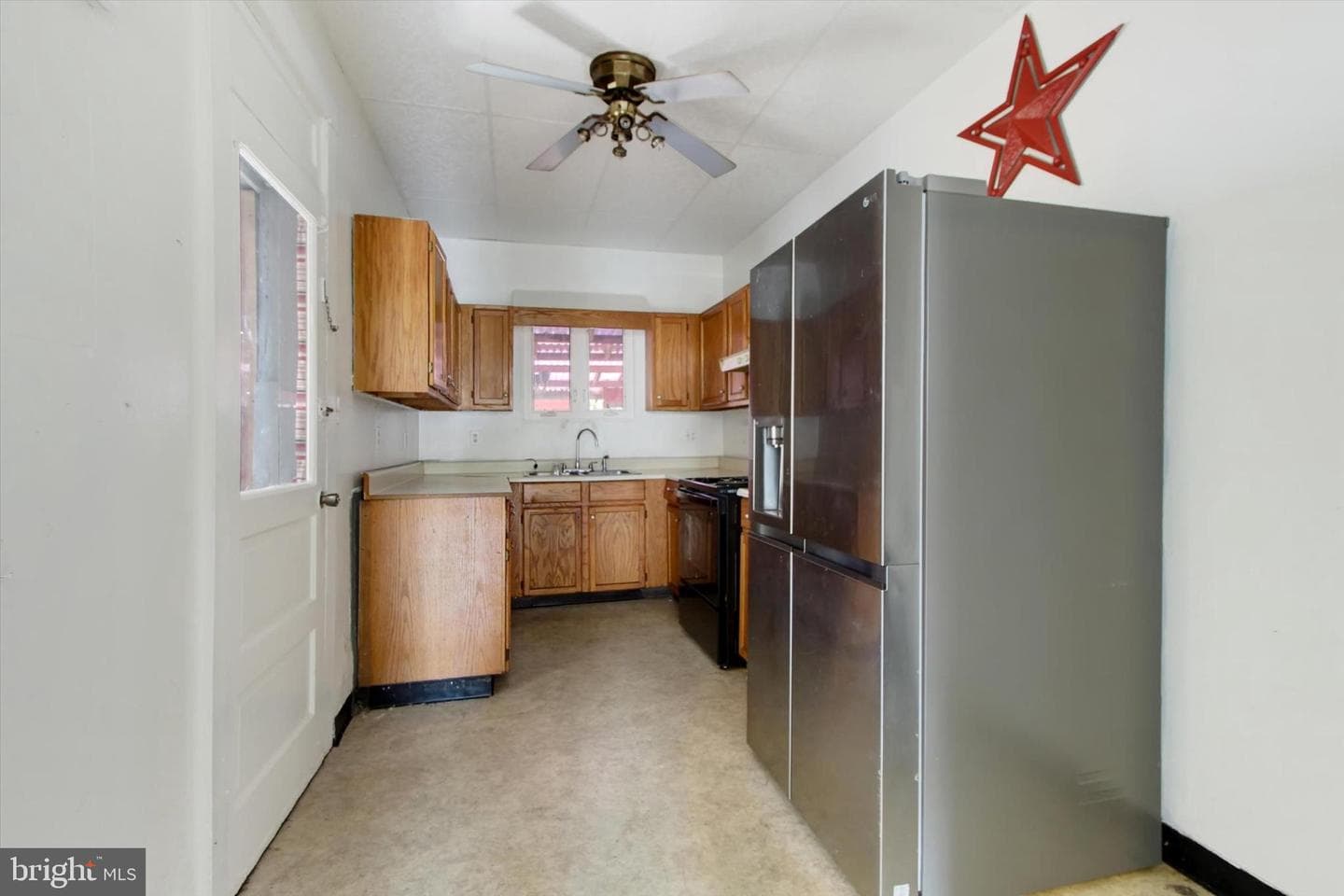 605 Poplar Street photo 6