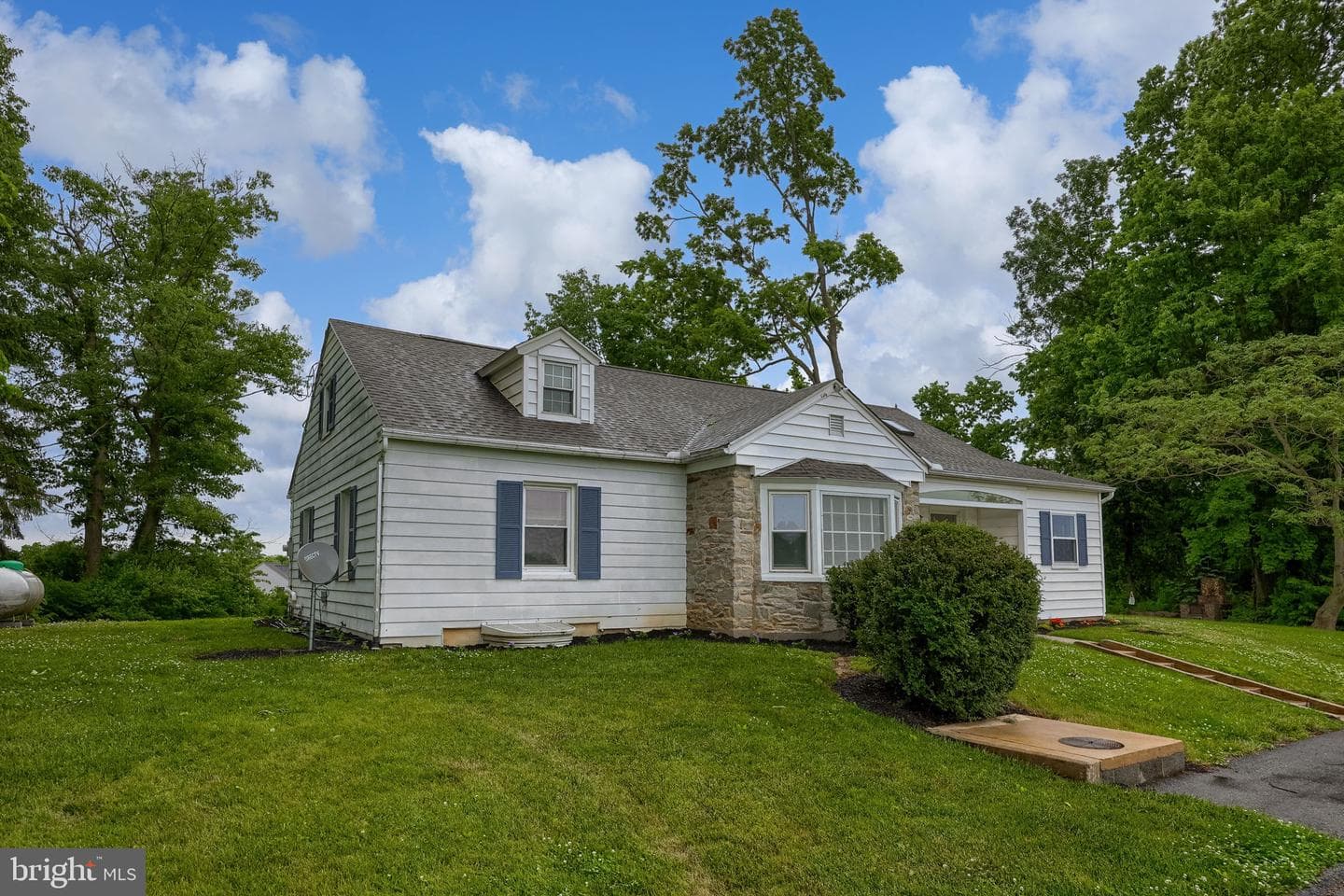 145 Weaver Road photo 11
