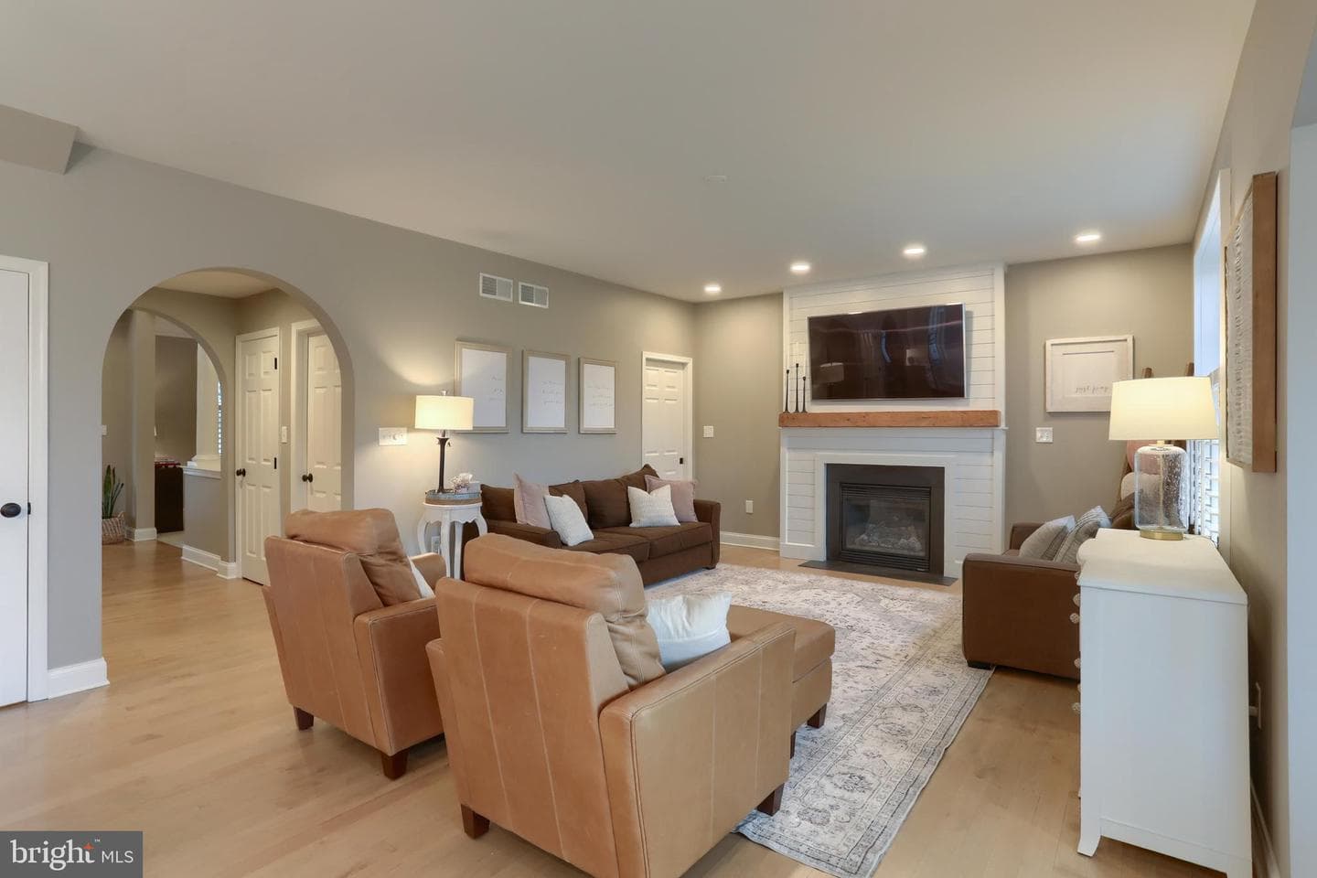 1017 Sloan Street photo 21