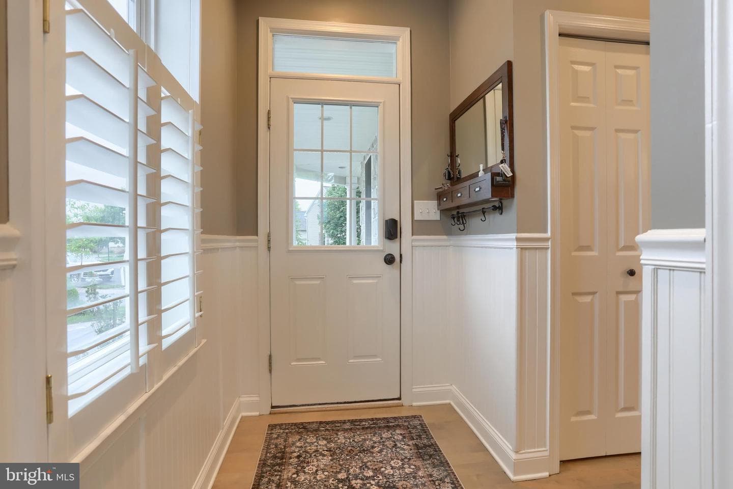 1017 Sloan Street photo 26