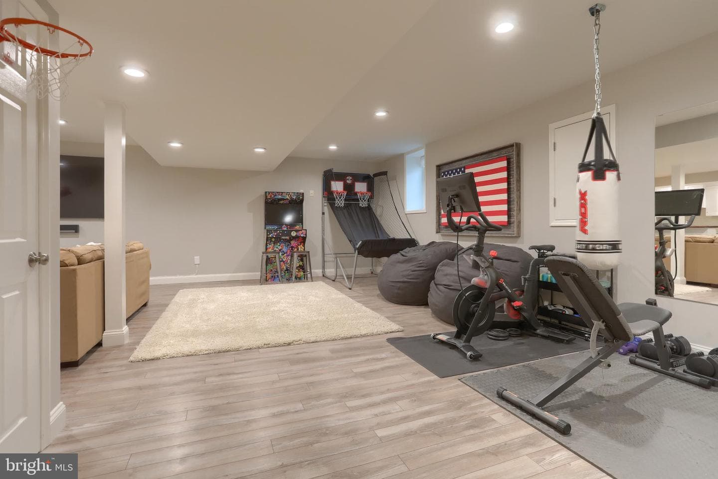 1017 Sloan Street photo 45