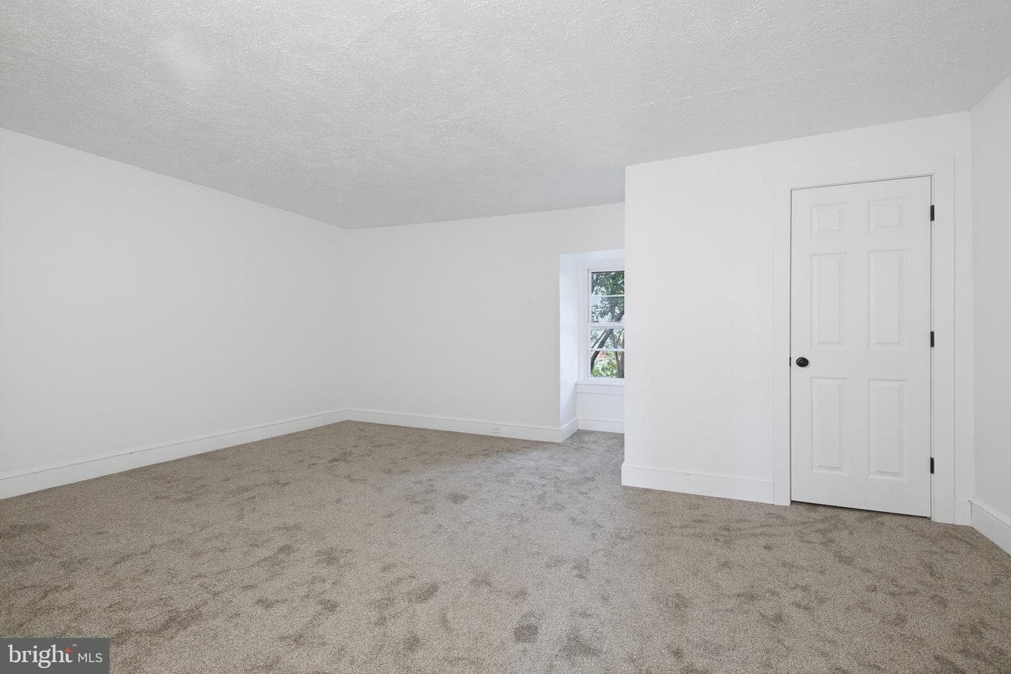 340 E Frederick Street photo 31