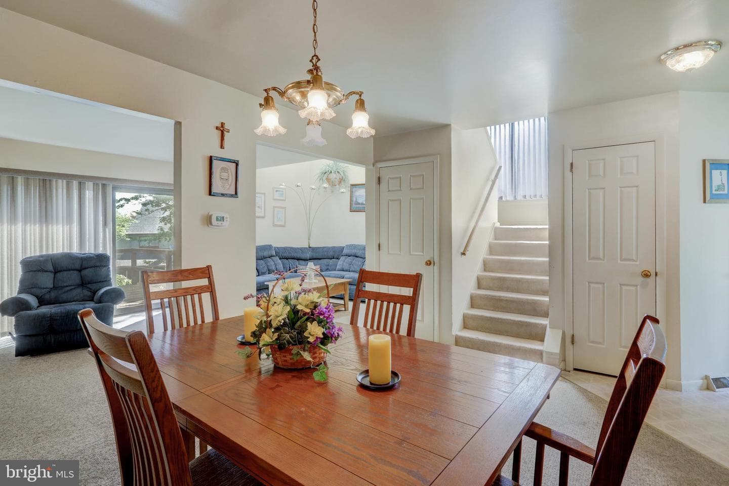 450 Stonegate Court photo 13