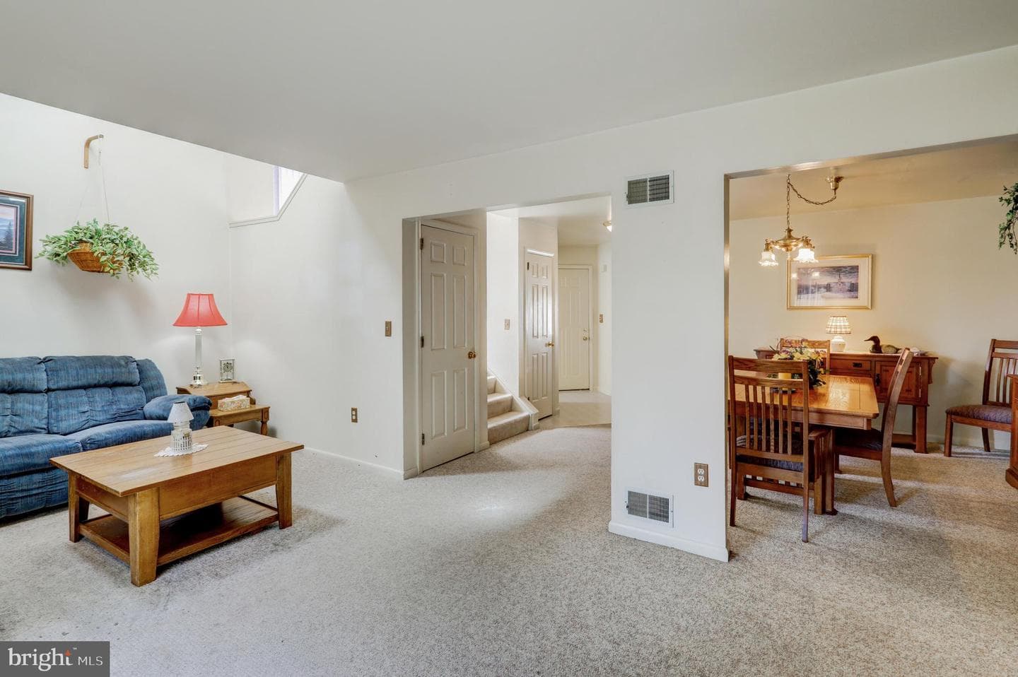 450 Stonegate Court photo 14