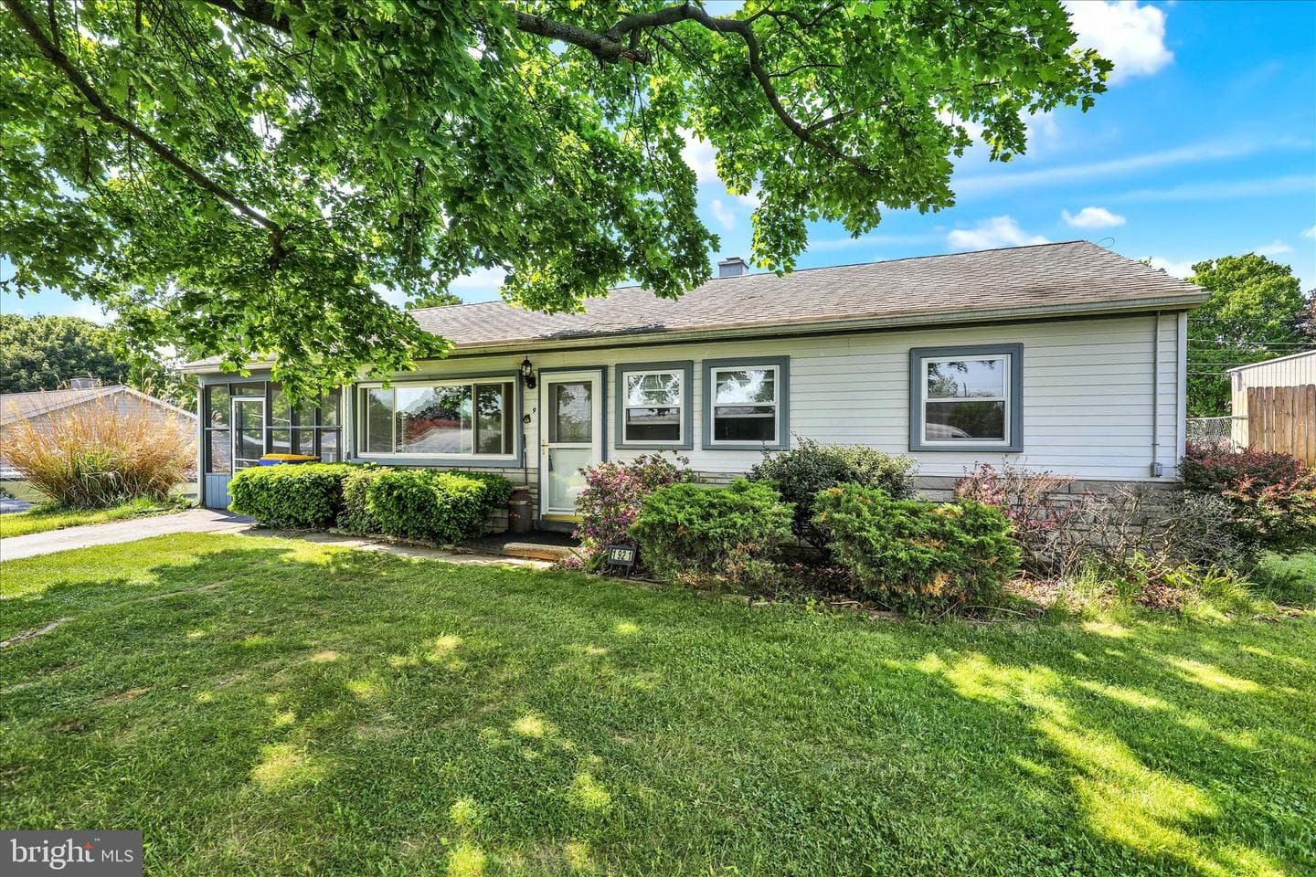 1921 Blue Ridge Drive photo 4