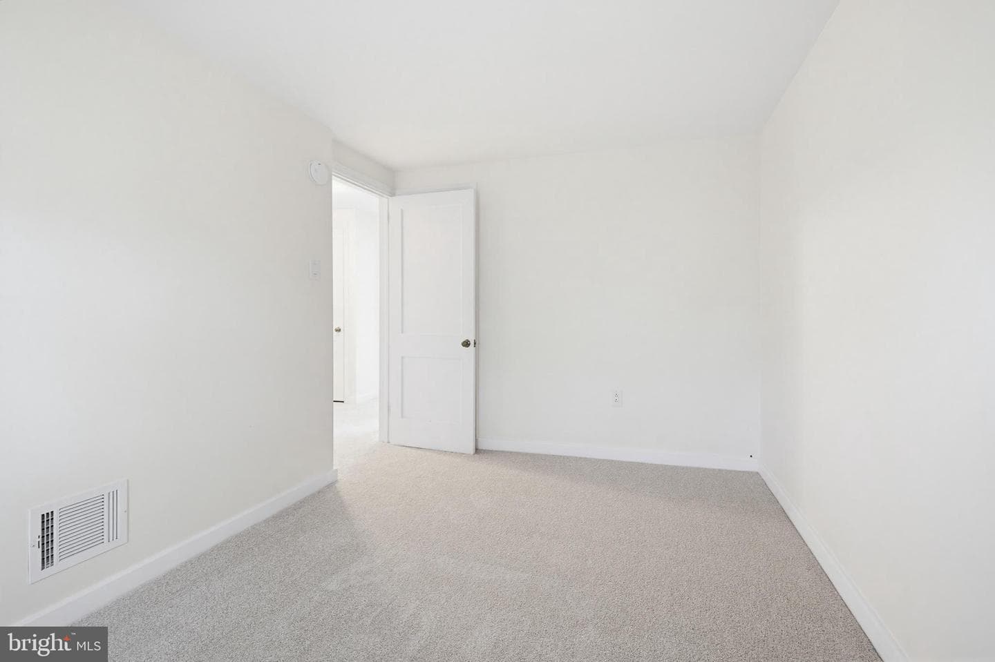 57 Prospect Street photo 22