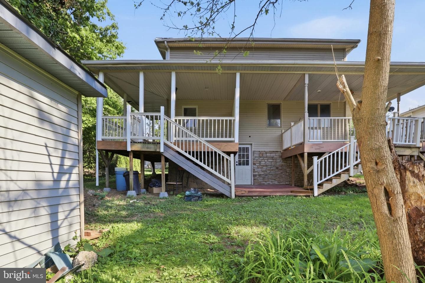 323 E Orange Street photo 25