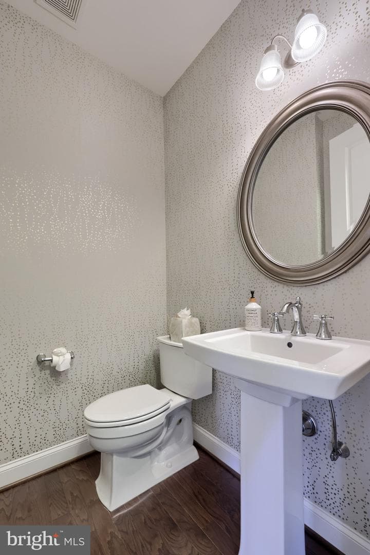 1129 Edgemoor Court photo 35