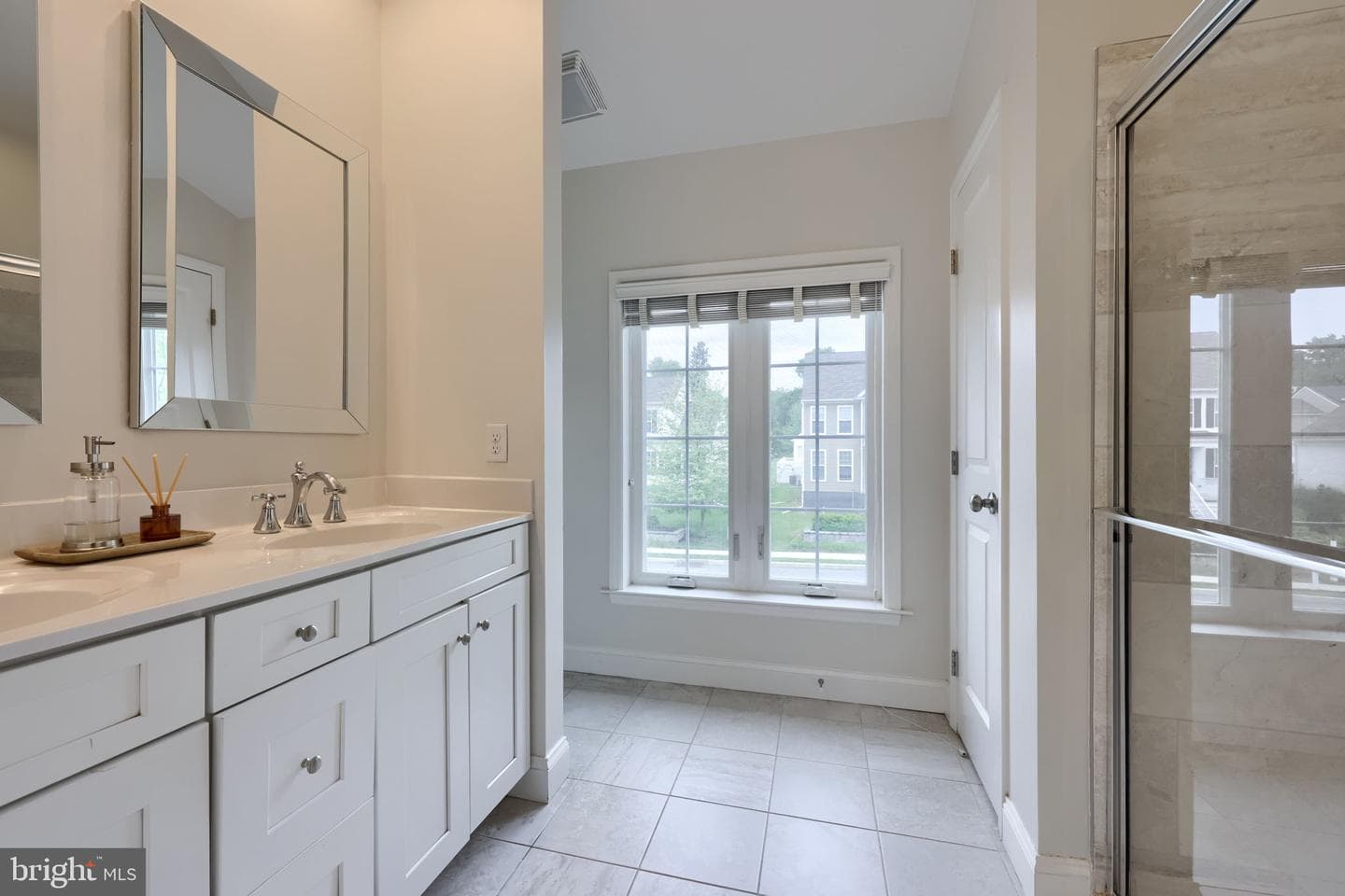 1129 Edgemoor Court photo 46