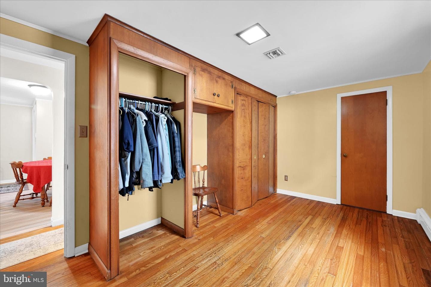 106 E Second Avenue photo 22