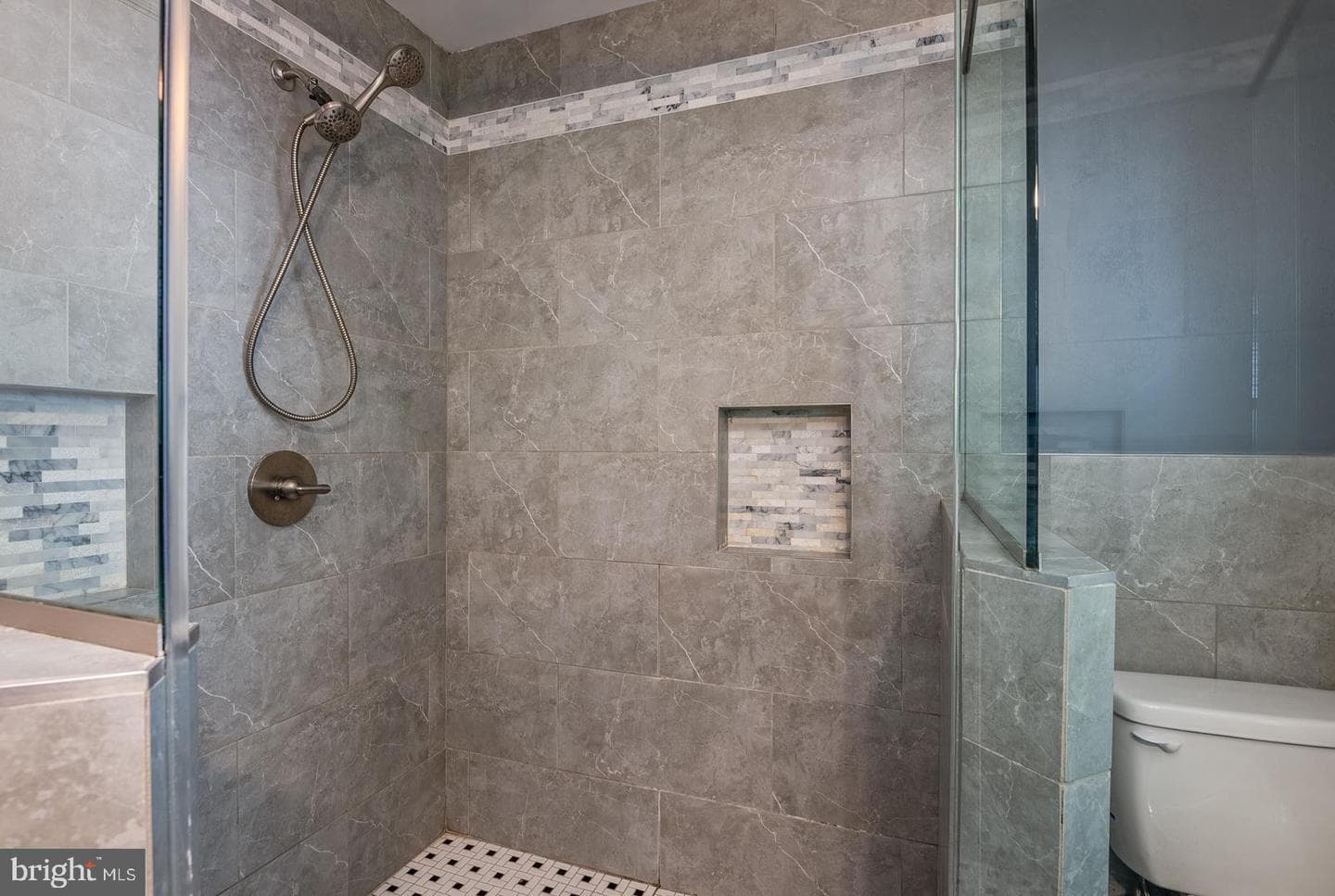 1429 Sunset Drive photo 16