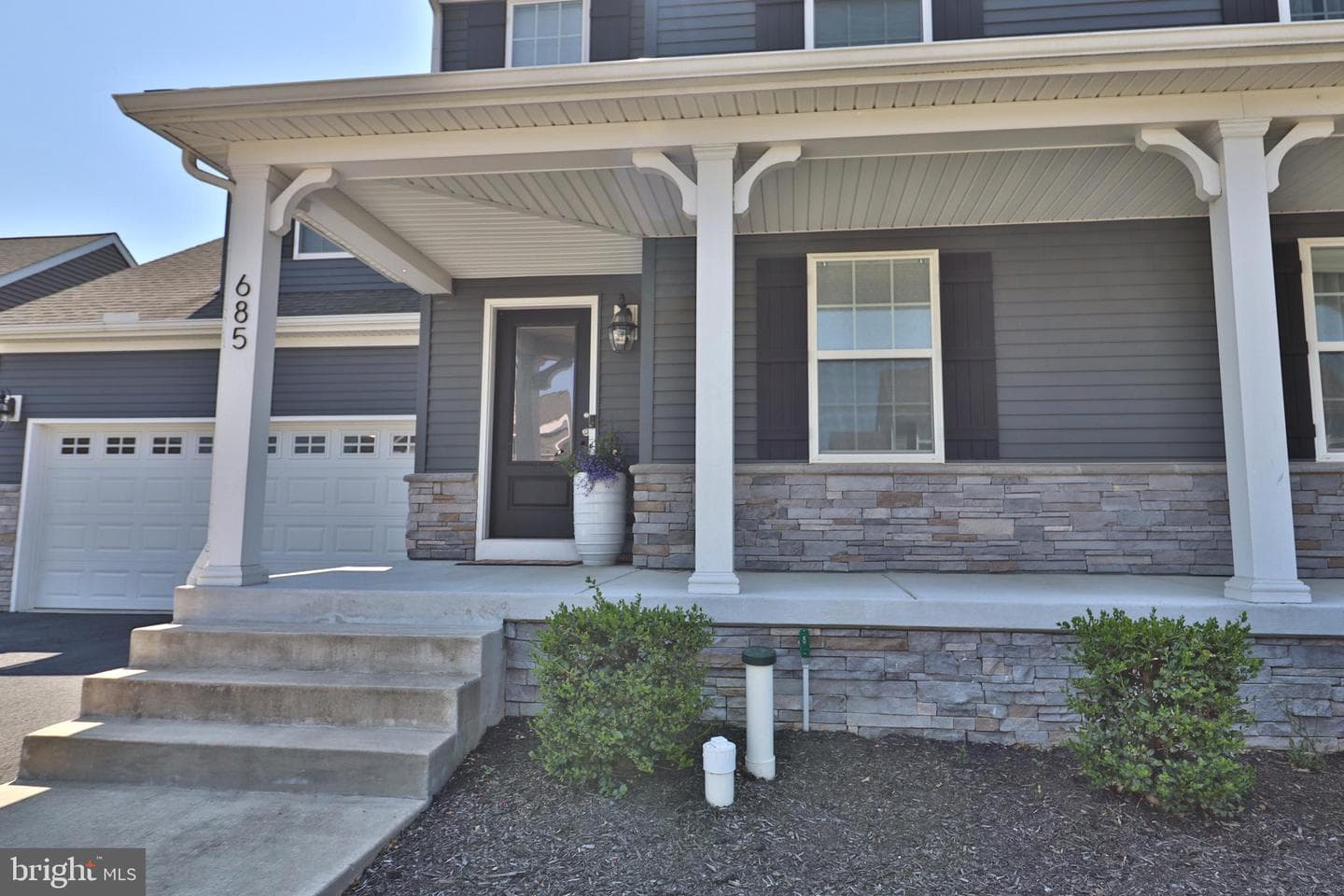 685 Kincaid Avenue photo 38