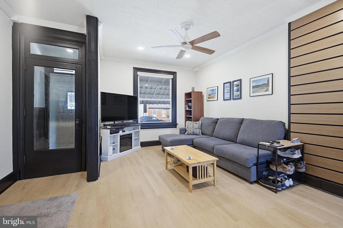 715 N Queen Street photo 8