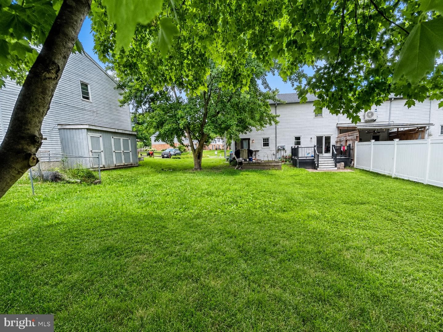 279 Radio Road photo 22