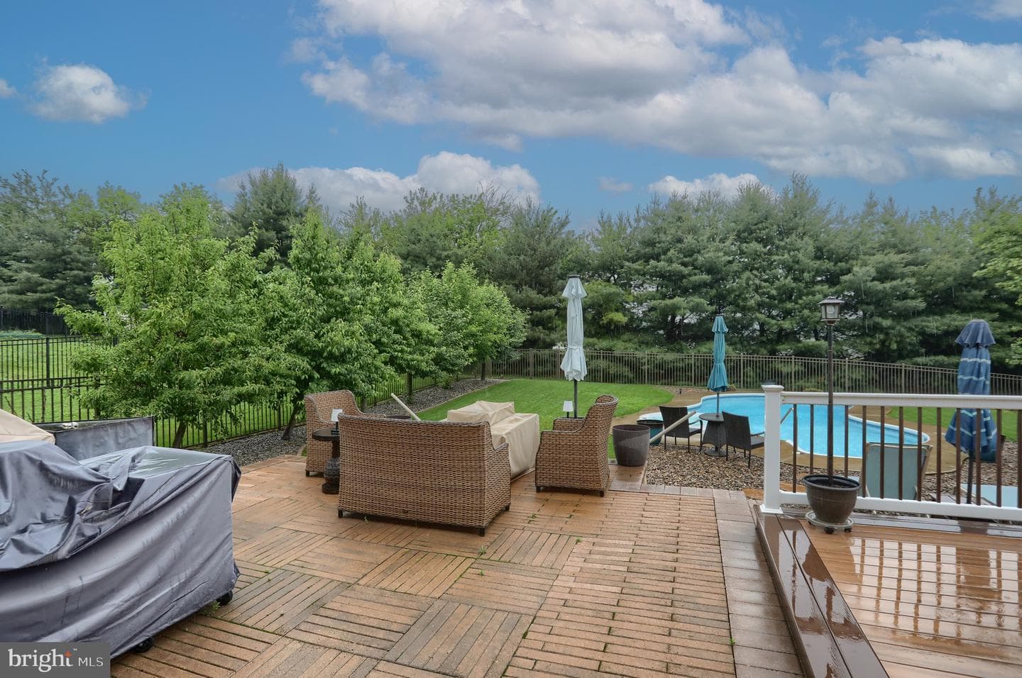 14 Tower Drive photo 44