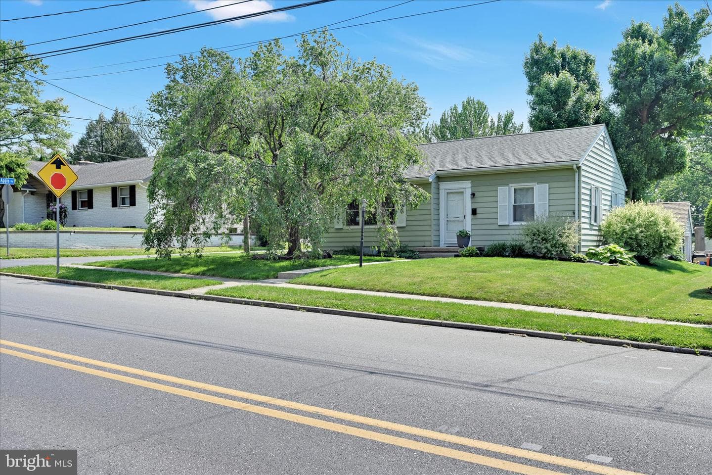 312 S Mount Joy Street photo 35