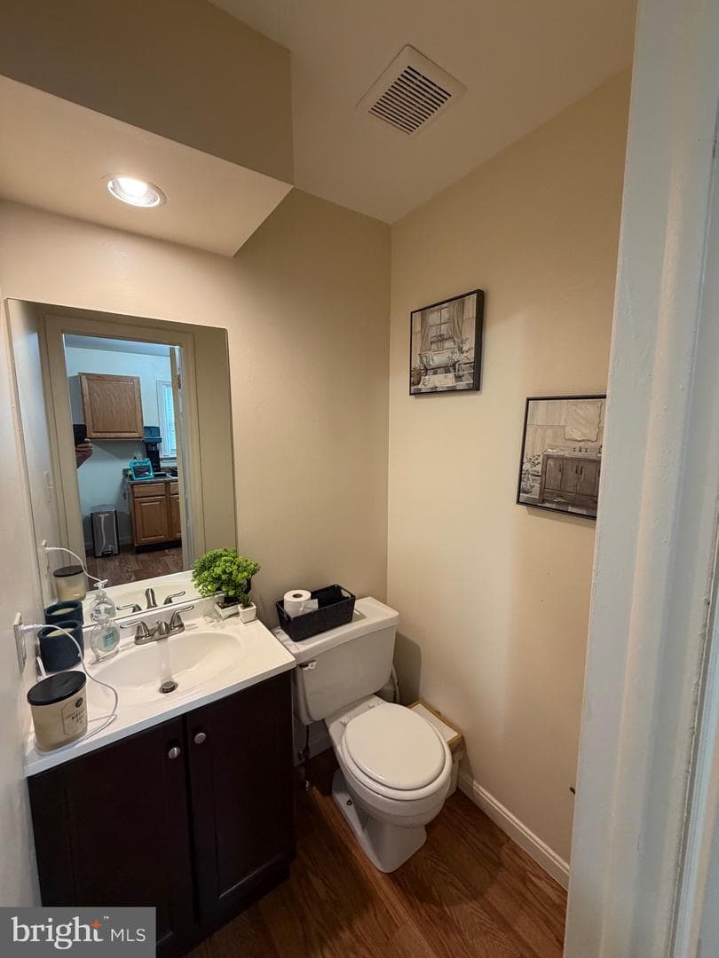 698 Topaz Drive photo 8