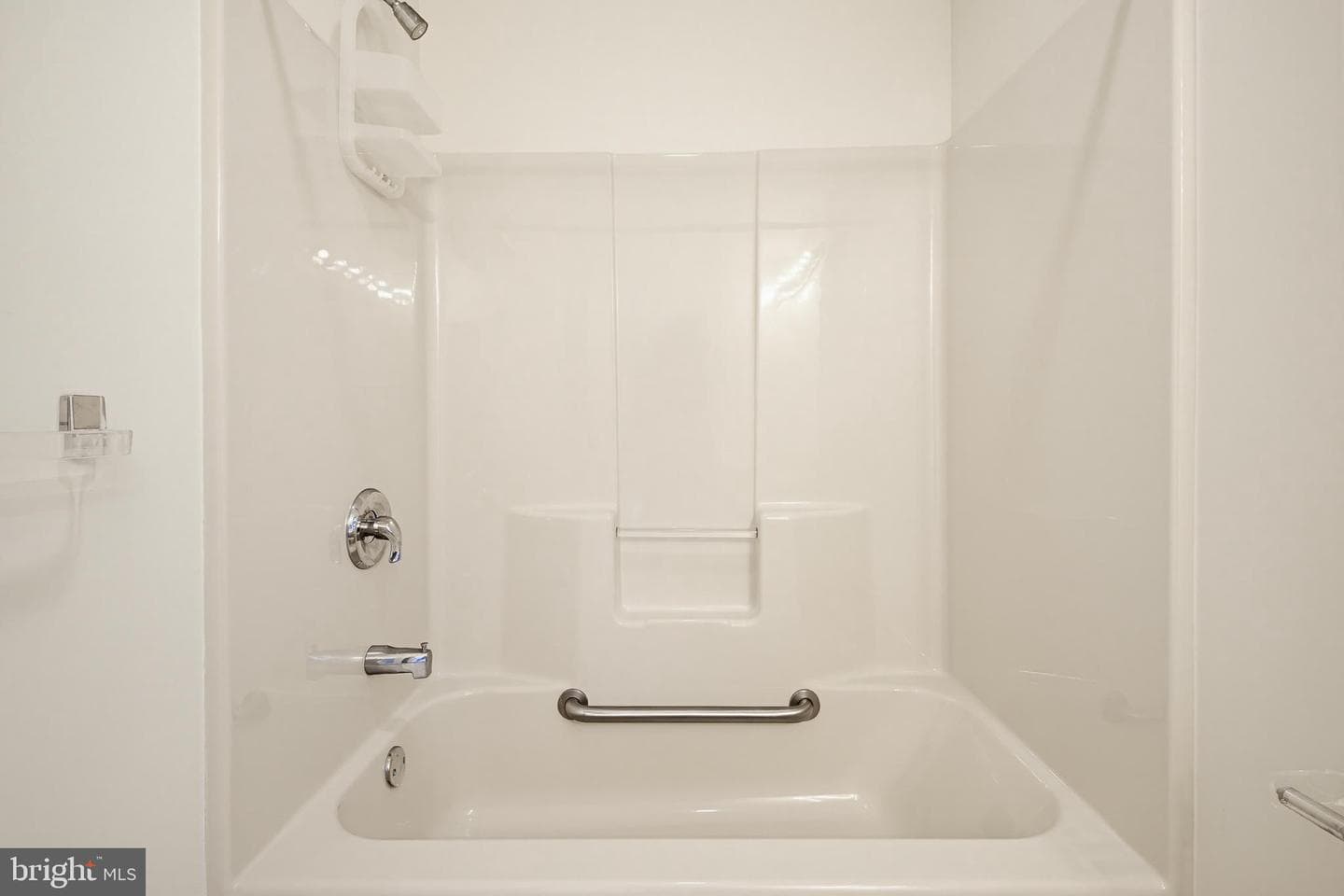 1037 Kent Garden photo 29